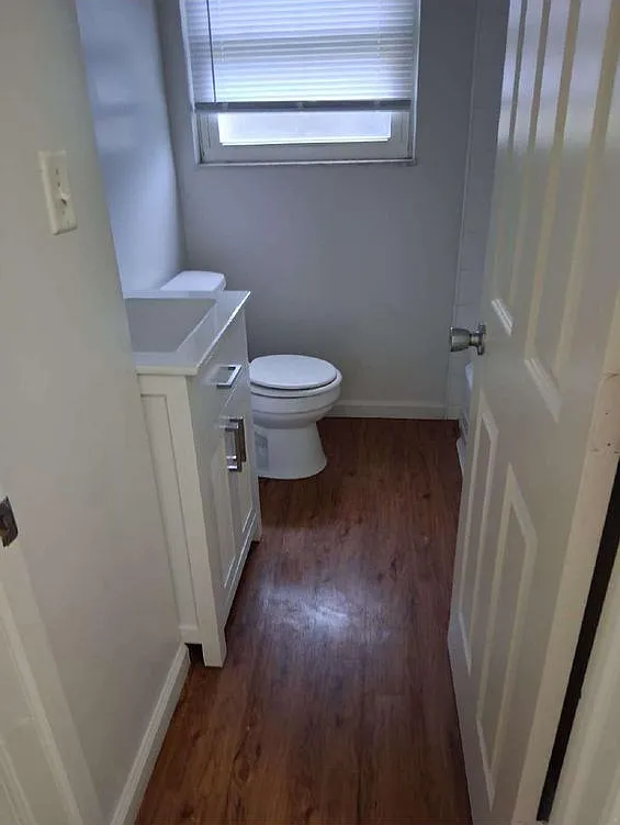 2 bed, 1.0 bath, 792 sqft, $1,200 — Photo 4