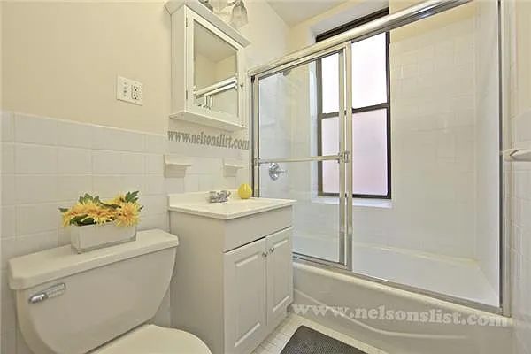 Rented by R New York | media 19