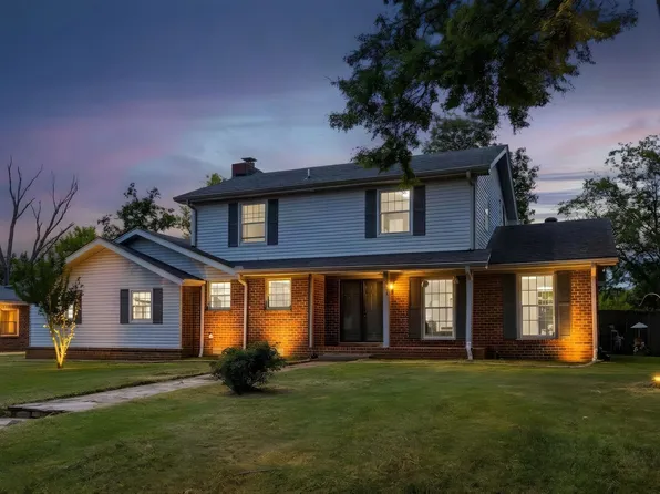 3840 Lake Aire Dr, Nashville, TN 37217
