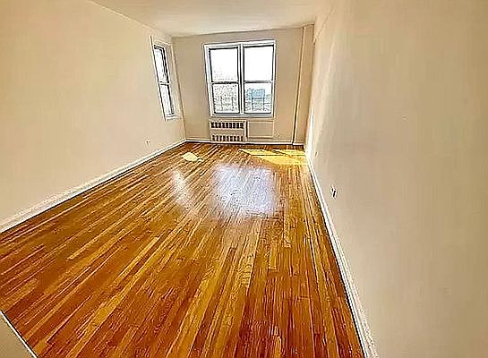5th image of 16201 Highland Ave #7D