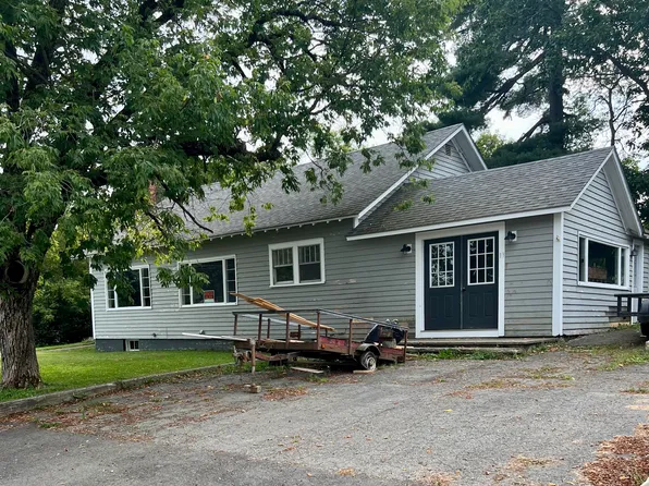 13 Summit Street, Baileyville, ME 04694