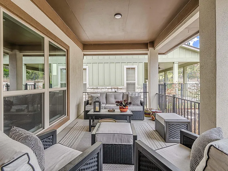 108 Hopping Peach St — Photo 33