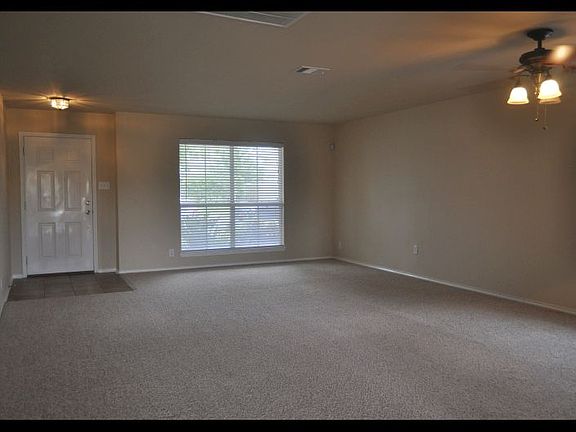 3rd image of 603 Oregano St