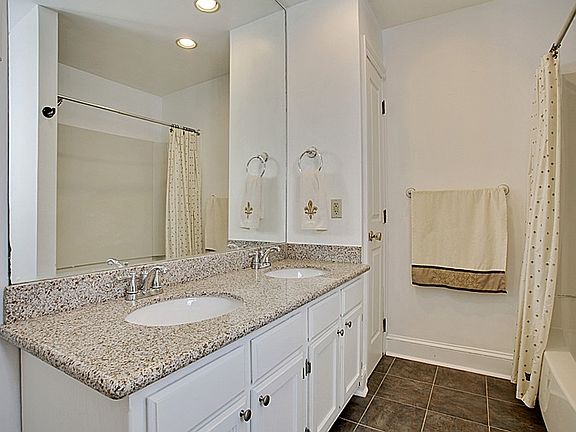 4th image of 1919 Sophie Wright Pl APT 8