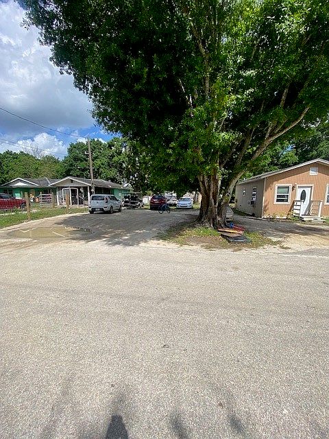 2nd image of Vernon St
