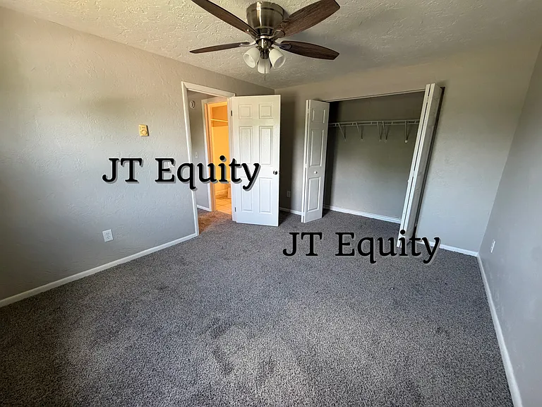 192 Brunswick Dr #F — Photo 6