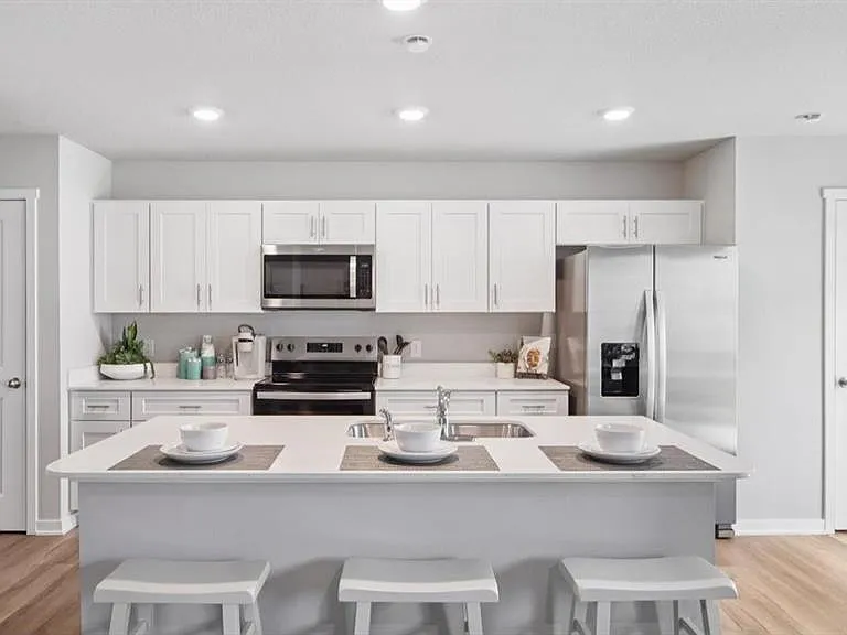 4334 NE Spear Ln — Photo 3