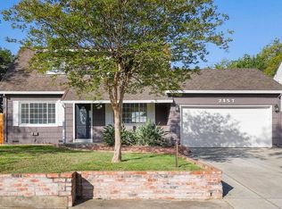 2157 Surrey Rd, Sacramento, CA 95815