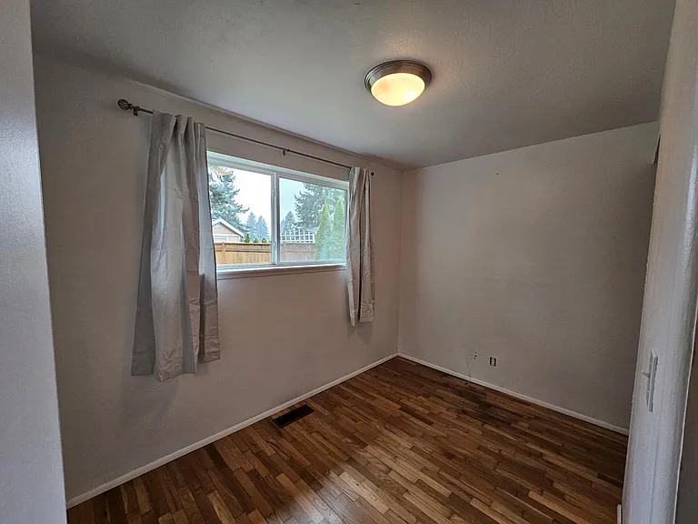 14620 SE Eastgate Dr — Photo 6