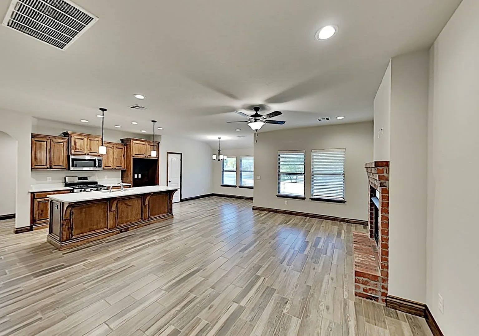 4 Bedroom 2 Bathroom Home Centrally Located in OKC (Storm Shelter Included) — Photo 4