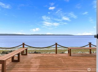 1085 Rockaway Ln, Camano Island, WA 98282