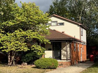 26044 Lehner St, Roseville, MI 48066