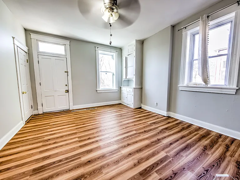 3539 Giles Ave — Photo 1