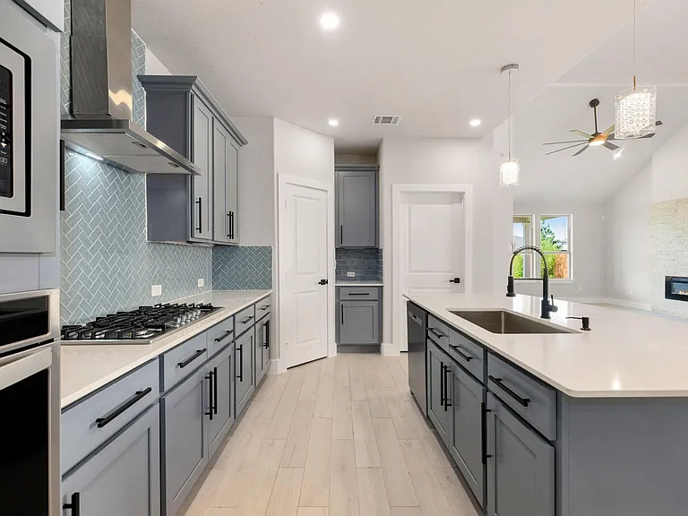 1221 Woodflower Dr — Photo 10