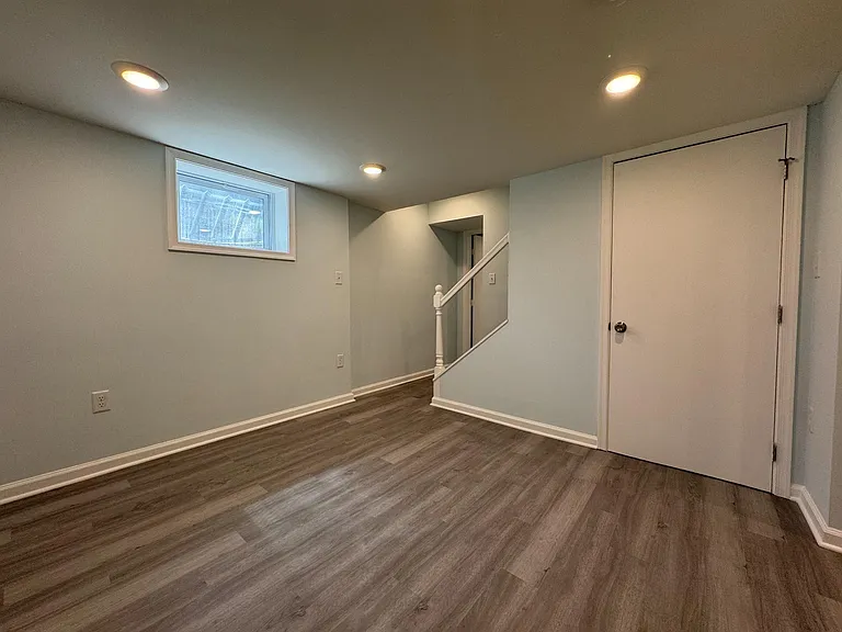 9405 Rhode Island Ave — Photo 30