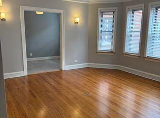 10559 S Hale Ave APT 2E, Chicago, IL 60643