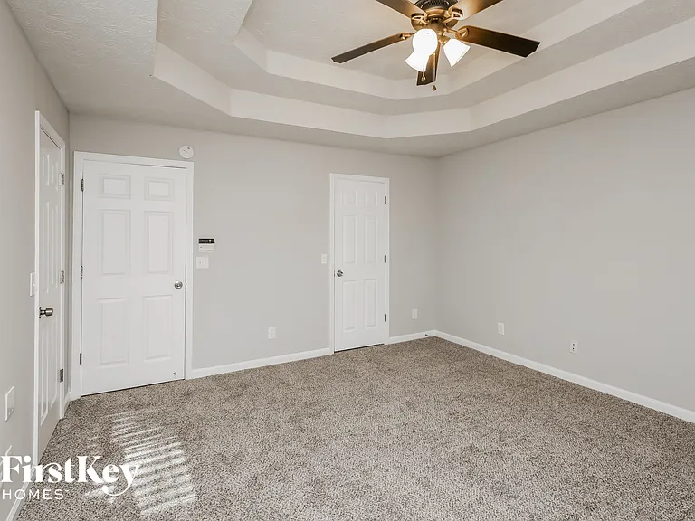 210 Calusa Lake Ct — Photo 7