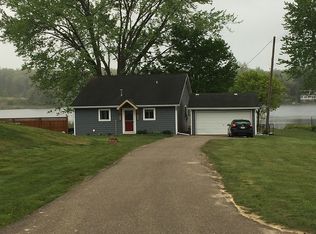 3638 E Lake Dr, Metamora, MI