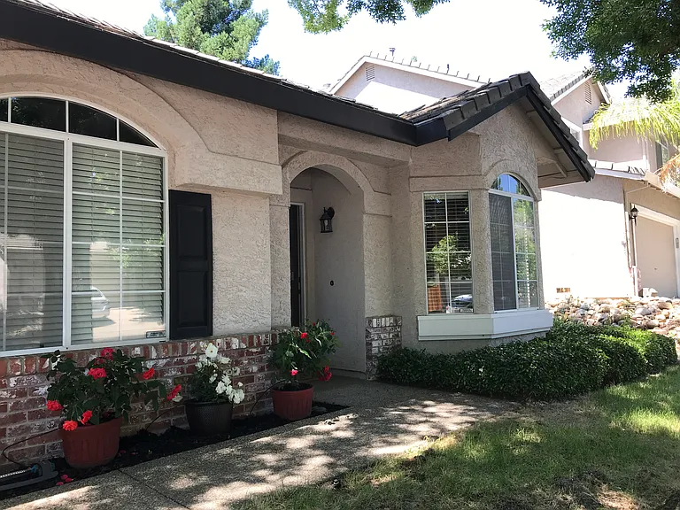 105 Rockbolt Cir — Photo 1