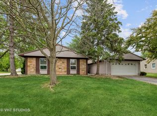 1307 Allison Ln, Schaumburg, IL 60194
