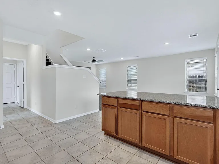 3322 Nila Creek Dr — Photo 9