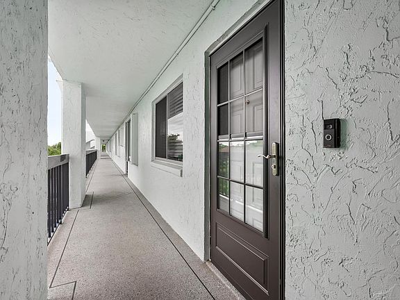 5th image of 6698 10th Avenue N #408