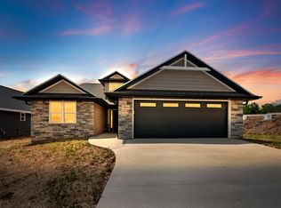 2564 Willow Ct, Green Bay, WI 54311