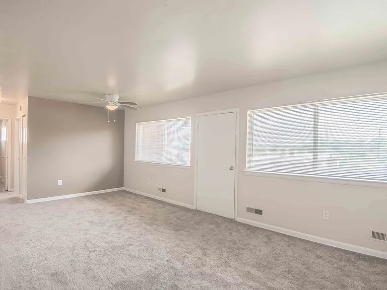 Greenlyn Apartments — Photo 5