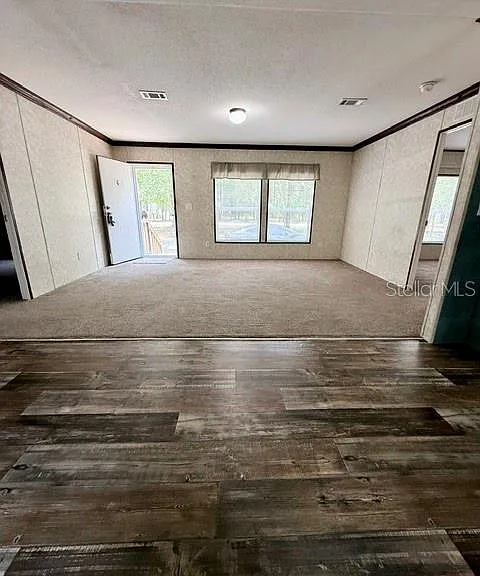 877 SE 38th Way — Photo 4