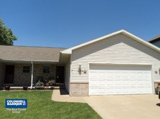 1634 E Tracia Ln, Appleton, WI 54911