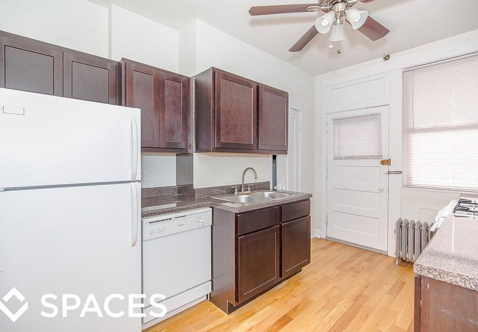1st image of 3047 W Gunnison St