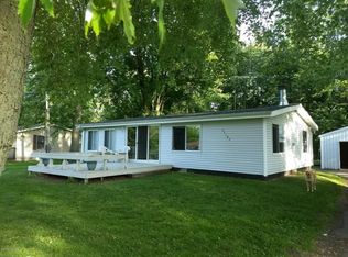 35107 Sweet Lake Dr, Gobles, MI