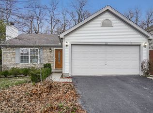 221 Stonhope Dr, Delaware, OH 43015