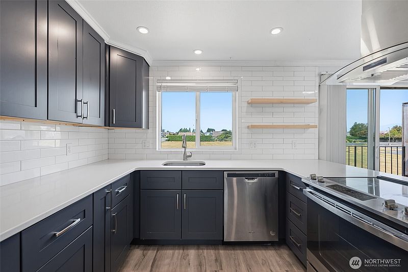 2nd image of 203 Farrelly Street