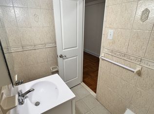 165-20 Highland Ave #2A, Jamaica, NY 11432