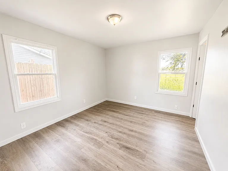 526 Saint Leo Dr — Photo 3