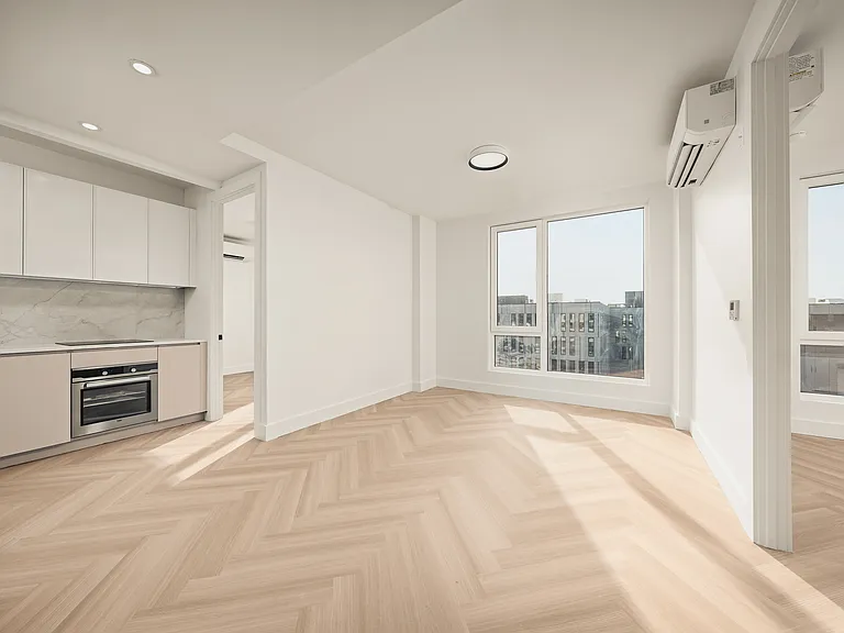 34-16 38th St #829 — Photo 2