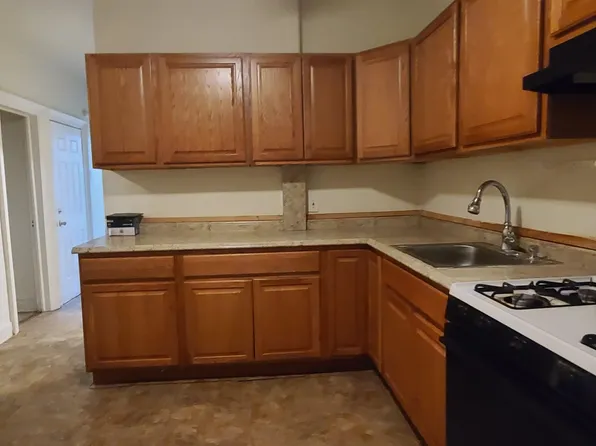 29 Roosevelt Avenue image 1 of 19