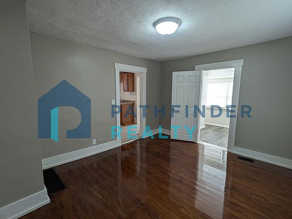 5th image of 26 Winnet Dr
