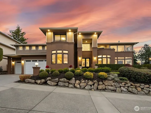 7404 117th Place SE, Newcastle, WA 98056