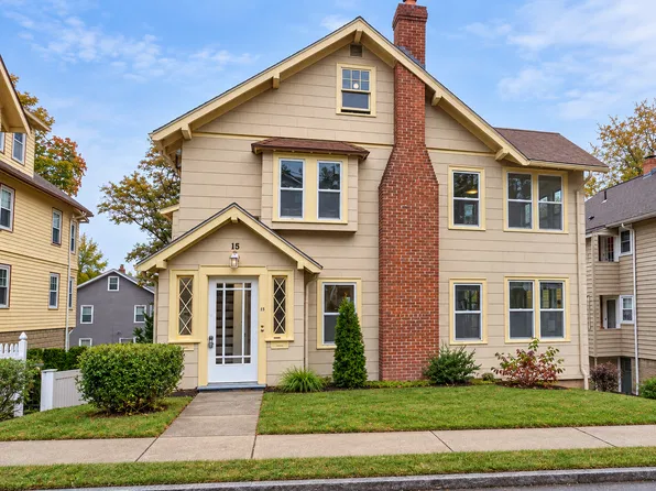 15A Howard St #1, Arlington, MA 02476