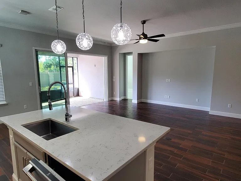 3173 Montilla Dr — Photo 20