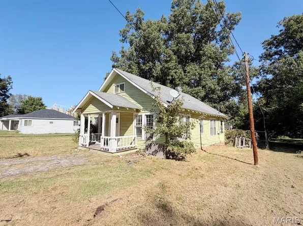 109 S Catalpa St, Dexter, MO 63841