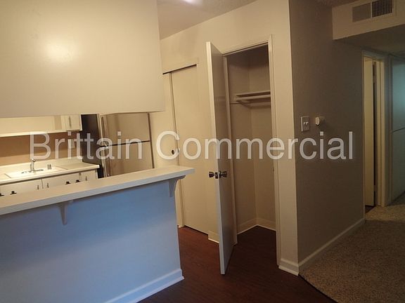 5th image of 2818 O St APT 7