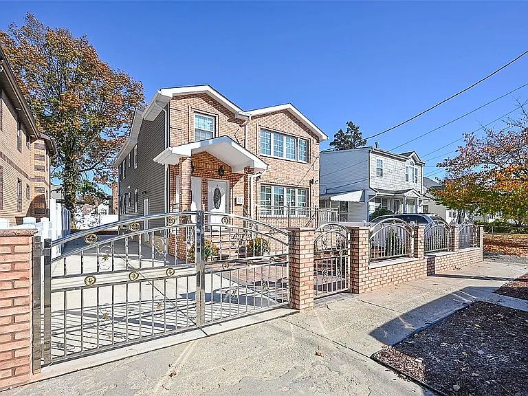 1st image of 13235 158th St #2