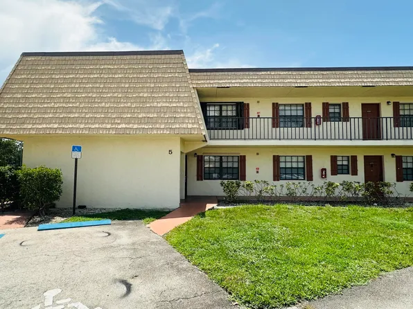 4477 Oak Terrace Drive, Greenacres, FL 33463