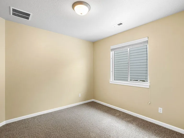 2121 N Country Vista Blvd — Photo 17