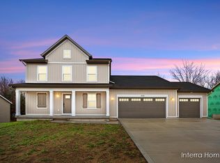 3132 Timberpine Ave, Holland, MI 49424