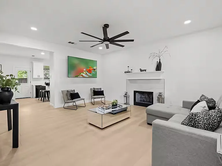 905 S Wildwood Dr — Photo 3