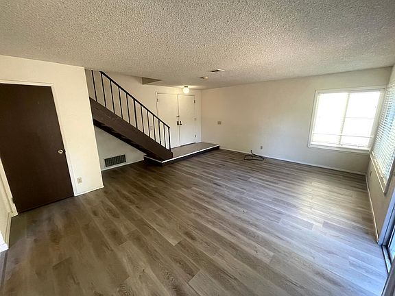 4th image of 3874 Shovler Lake Ct